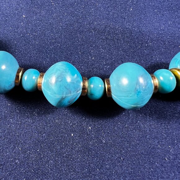 Vintage Turquoise Beaded Necklace With Graduated Beads & Gold Accents - Picture 2 of 3